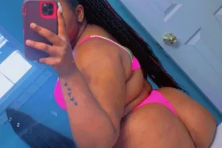 Big Booty Momma 🍑 - 27 - Image 2