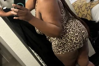 VALENTINES DAY $80 QV SPECIAL🍑... - Image 4